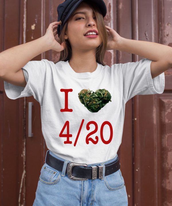 Rihanna Wearing I Love 420 Day Shirt3