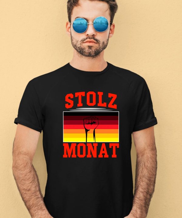 Heiko Wearing Stolz Monat Shirt